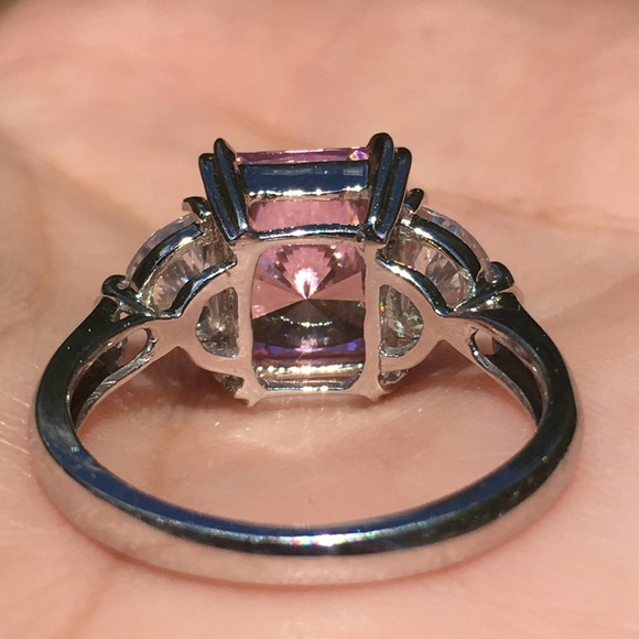 10k Solid White Gold Pink & White CZ Ring - Picture 4 of 13